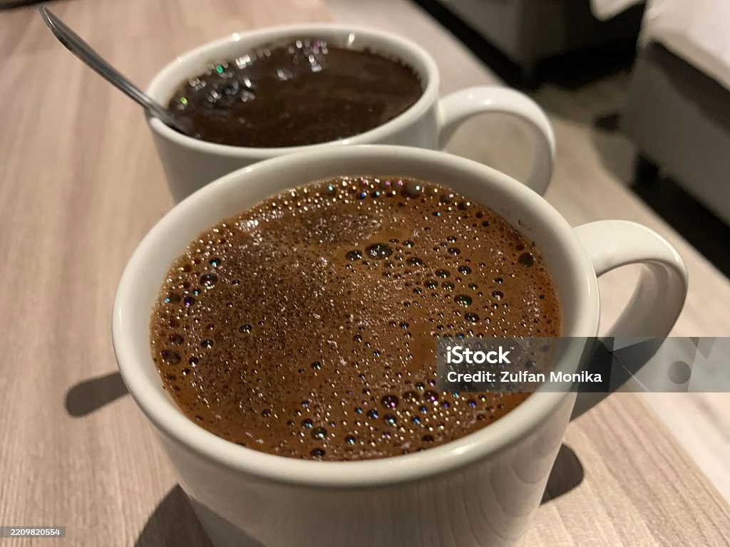 Tách cà phê Arabica và Robusta mang hương vị và đặc điểm khác nhau